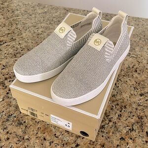 New Michael Kors Juno slip on sneaker (champagne)
